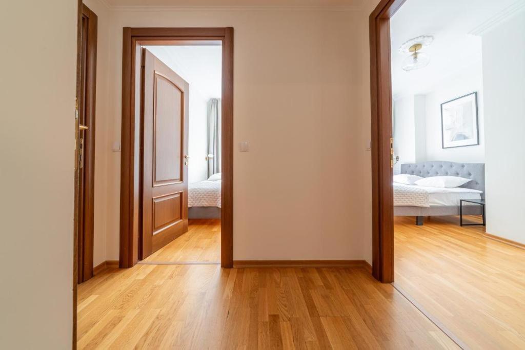 Old Town Square Residence Tallinn Exterior photo