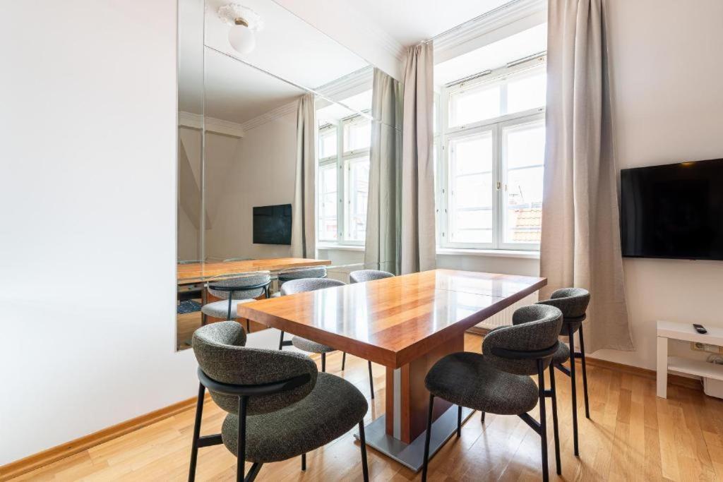Old Town Square Residence Tallinn Exterior photo
